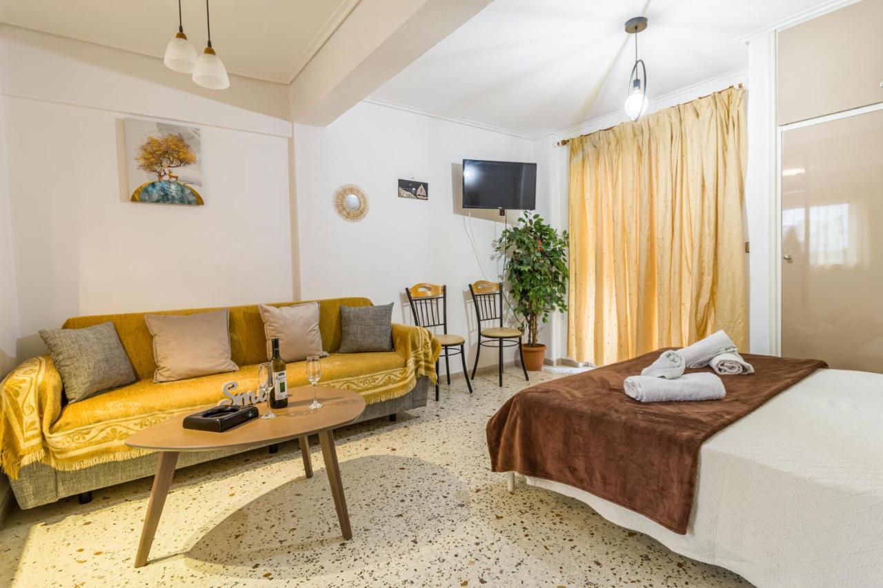 Loutraki Beach & Casino Condo Экстерьер фото
